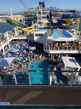 The Lido Deck on Embarkation day