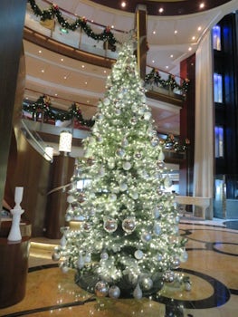 Christmas tree in Grand Foyer