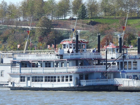 Here in St Louis, we also saw several paddle wheel boats docked for the winter . . .
